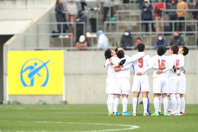 亚马尔上赛季踢50场仅伤缺1场 本赛季已2次受伤