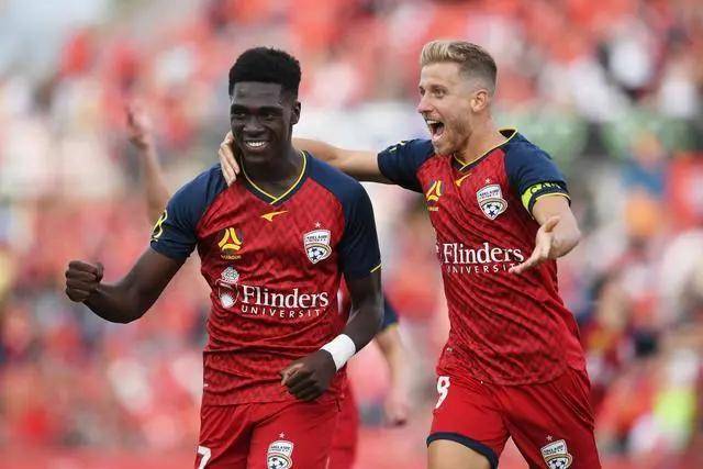 赵继伟：不能输球就怪教练 他真的很想帮我们